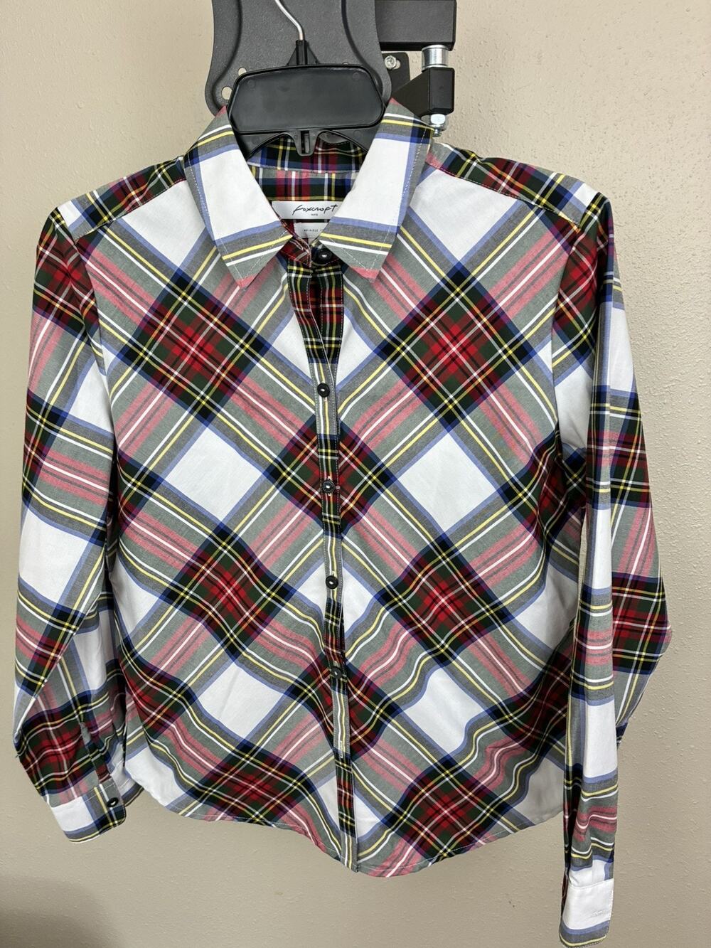 Foxcroft NYC EUC Size 8P Chic Stewart Tartan Plaid "Tina" Wrinkle-Free Shirt Top